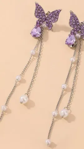 Pendientes de mariposa con perlas largos